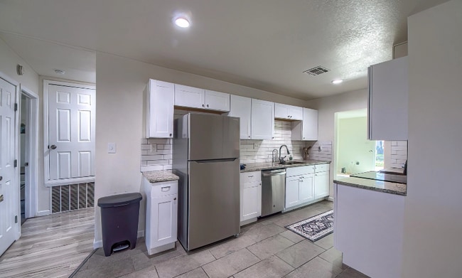 Photo - 4906 Melvin Dr House