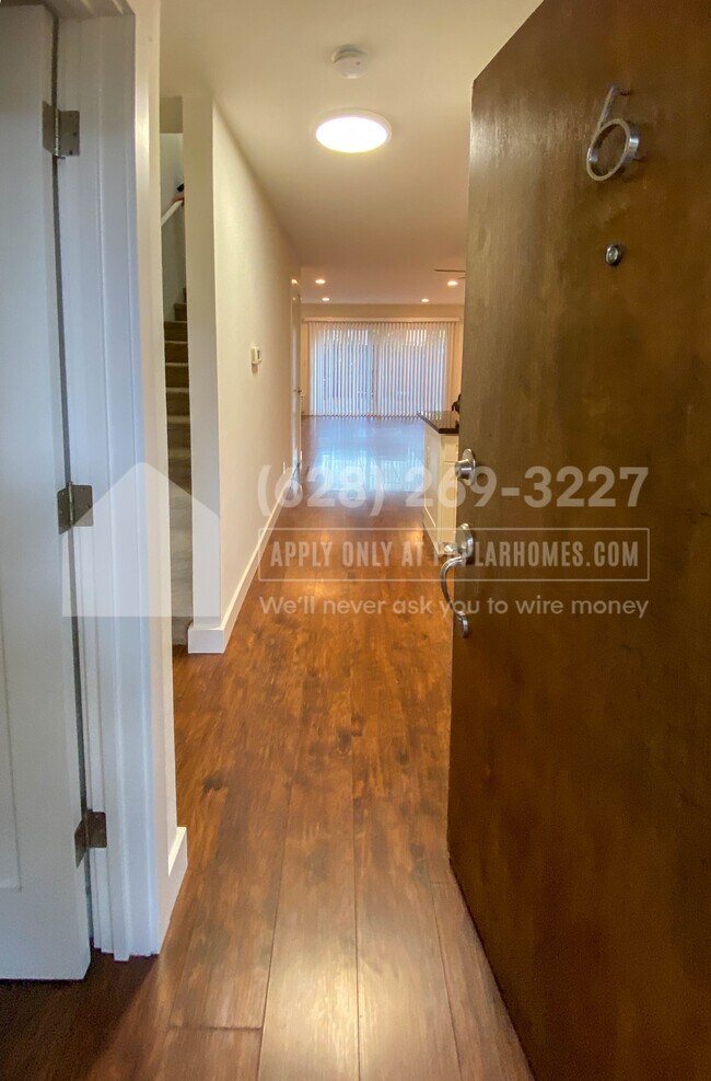 Building Photo - 1411 Creekside Dr