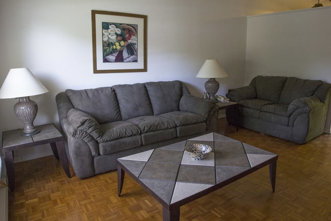 Foto del edificio - Cedar Greene Apartments