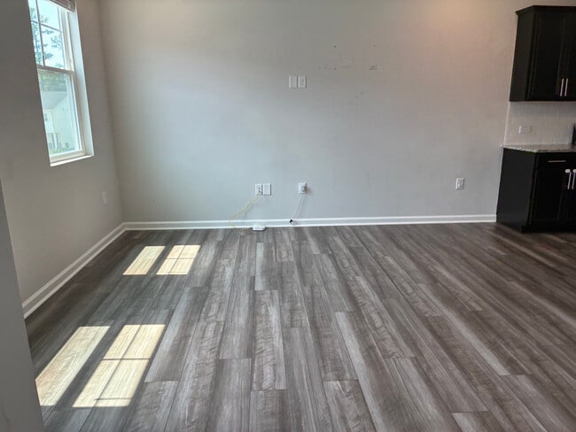 Building Photo - Room in Townhome on Sweet Lilac Wy