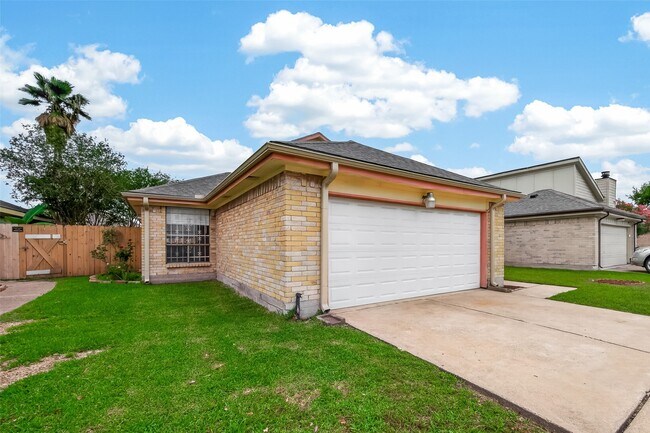 Foto del edificio - 13431 Clarewood Dr