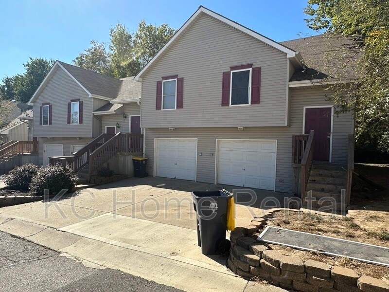 5658 N Anita Ave, Kansas City, MO 64151 Townhome Rentals in Kansas