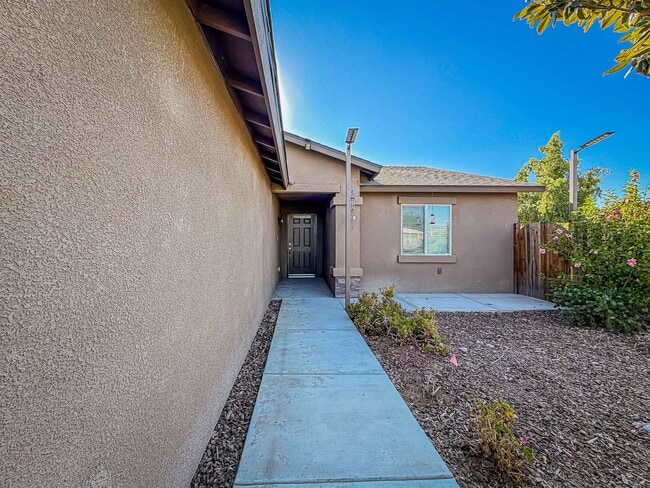 Building Photo - 1108 Honeybell Ct