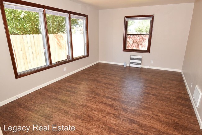 Foto del edificio - 2245-2295 B St NE