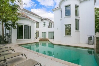 Building Photo - 1412 Hemingway Pl