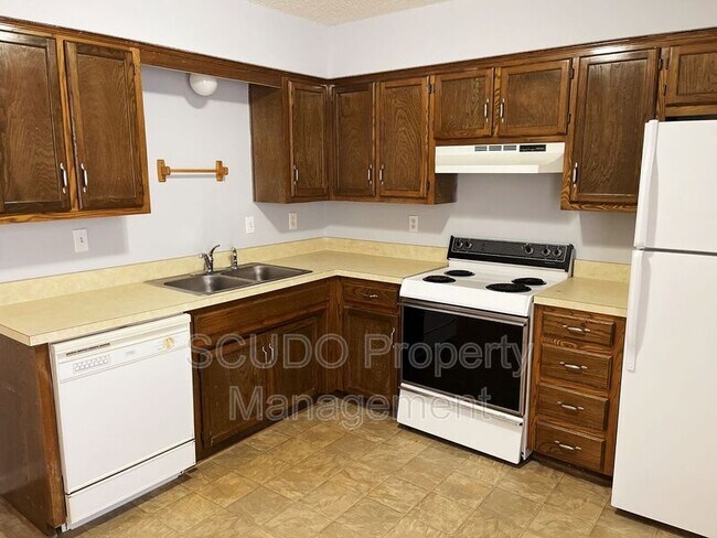 Foto del edificio - 225 Barr Rd