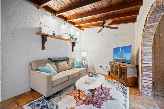 Foto del edificio - 408 Harrison Ave