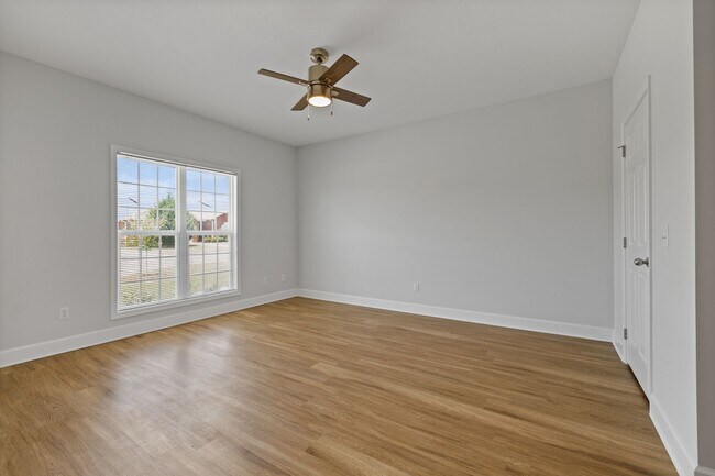 Building Photo - Beautiful New Construction Townhouse