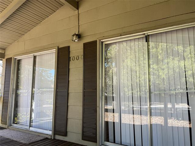 Foto del edificio - 1000 Holiday Dr