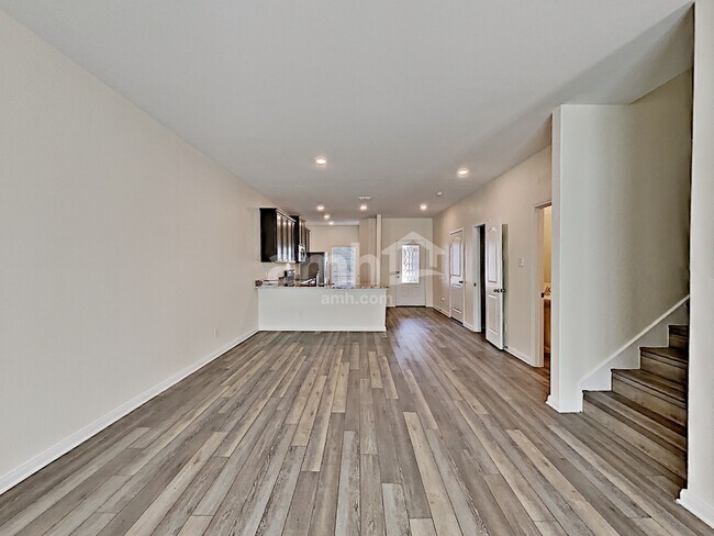 Building Photo - 7930 Cactus Plum Drive