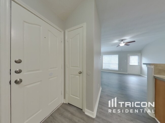 Building Photo - 24307 Hard Wood Dr