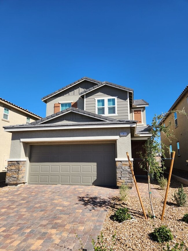 Foto del edificio - Modern Family Living on Tricase Street - 3...