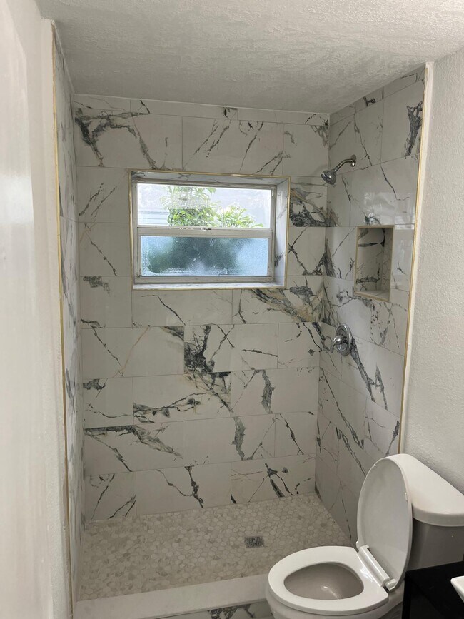 Foto del edificio - 5315 NW 16th Ct