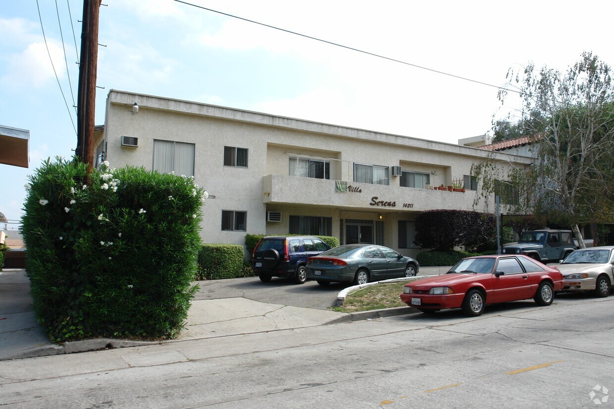 Building Photo - Villa Salina