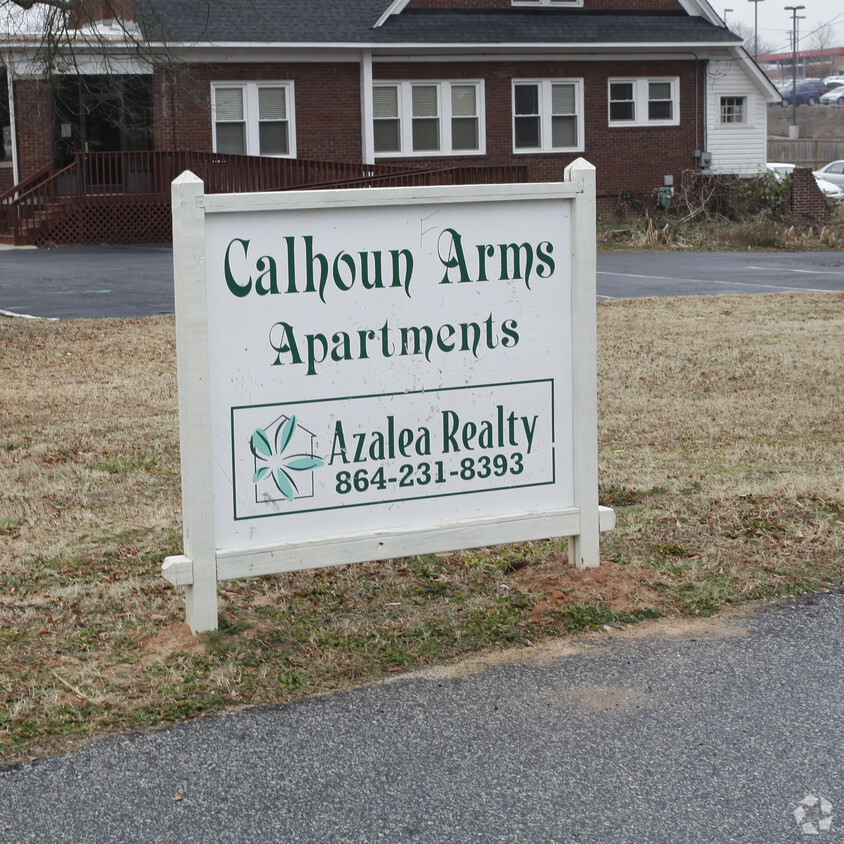 Building Photo - Calhoun Arms apartments