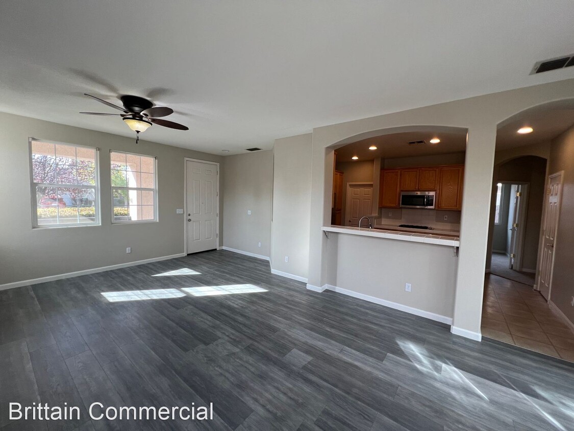 Primary Photo - 3 br, 2 bath House - 512 Sutherland Ranch ...