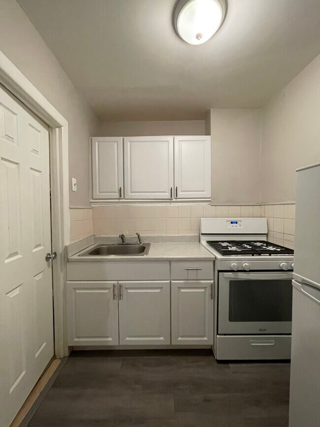 241 Duncan Ave Unit 2 - 237 Duncan Ave