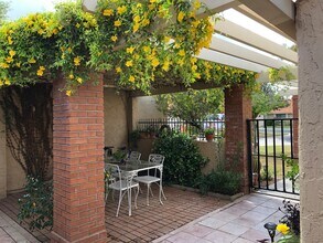 Building Photo - 274 Leisure World