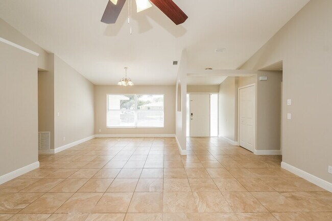 Foto del edificio - 4708 31st St Ct E