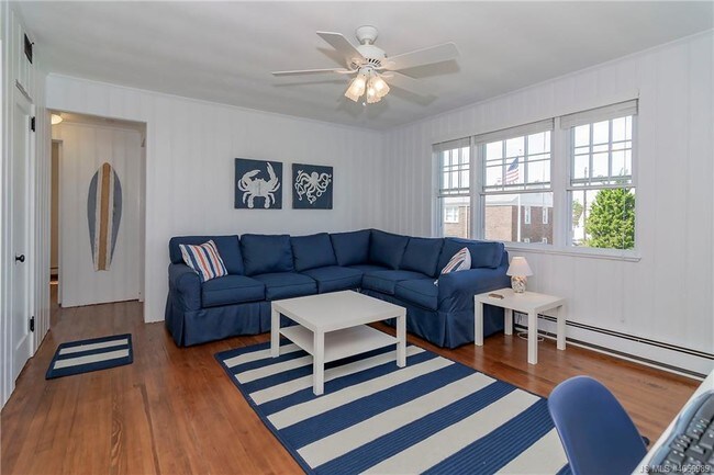 Foto del edificio - 900 N Beach Ave