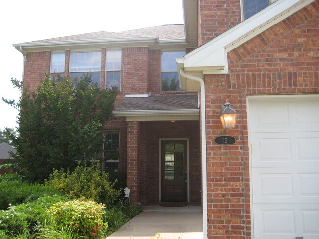 Foto del edificio - 15 Bluestem Ln