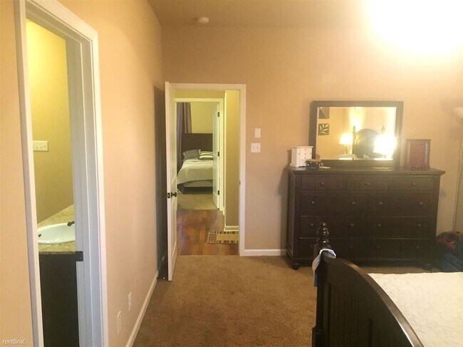Building Photo - 14215 Martinique Drive