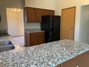 Building Photo - 620 Laurel Oak Ct