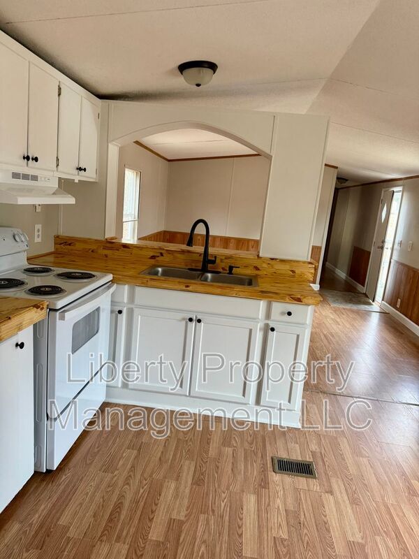 Building Photo - 48 Hill Side Lane