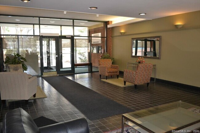 Foto del edificio - 31 Woodland St