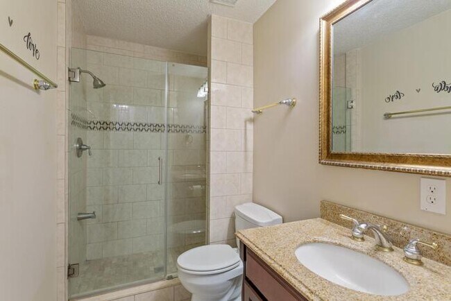 Foto del edificio - 6612 Barnes Rd S