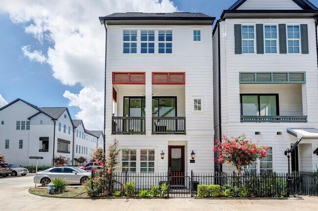 Foto del edificio - 3315 Timbergrove Heights St.