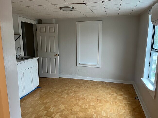 Foto del edificio - 1006 N Graham St
