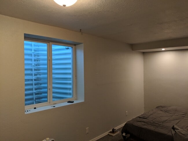 Building Photo - 801 Meng Dr