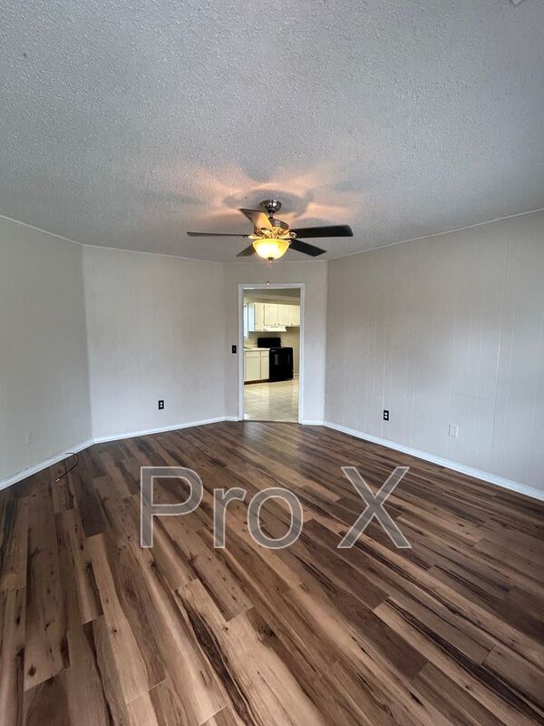 Building Photo - 1216 Highland Ave
