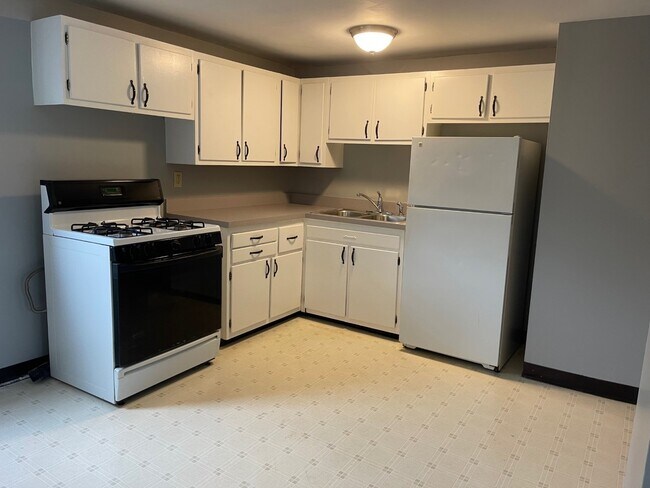 Foto del edificio - 4944 Fairway Ct