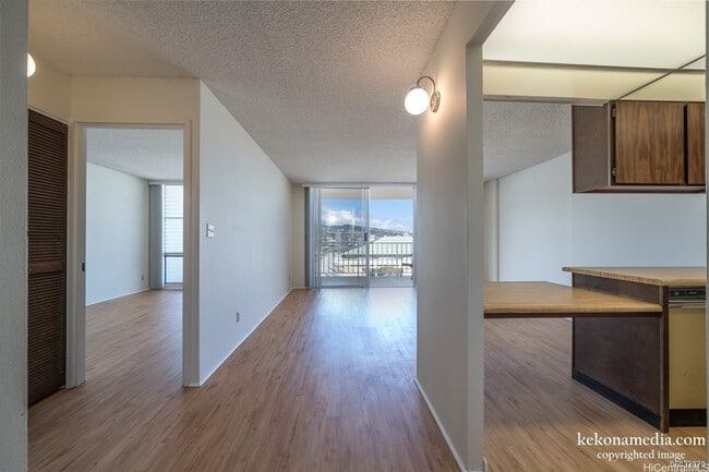 Building Photo - 475 Atkinson Dr