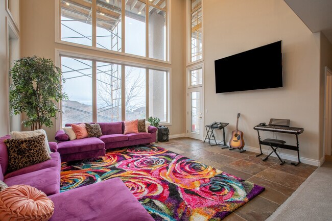 Foto del edificio - 678 Scenic Hills Dr