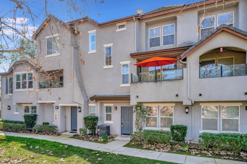 Primary Photo - 2723 Apricot Ct