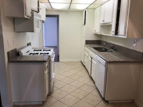 Building Photo - The Franciscan Apartments