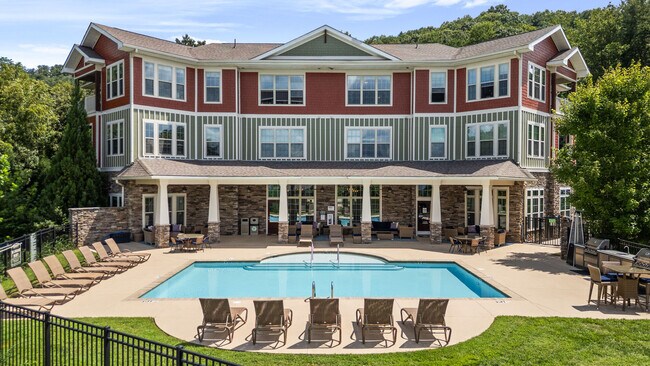 Foto del edificio - Retreat At Hunt Hill