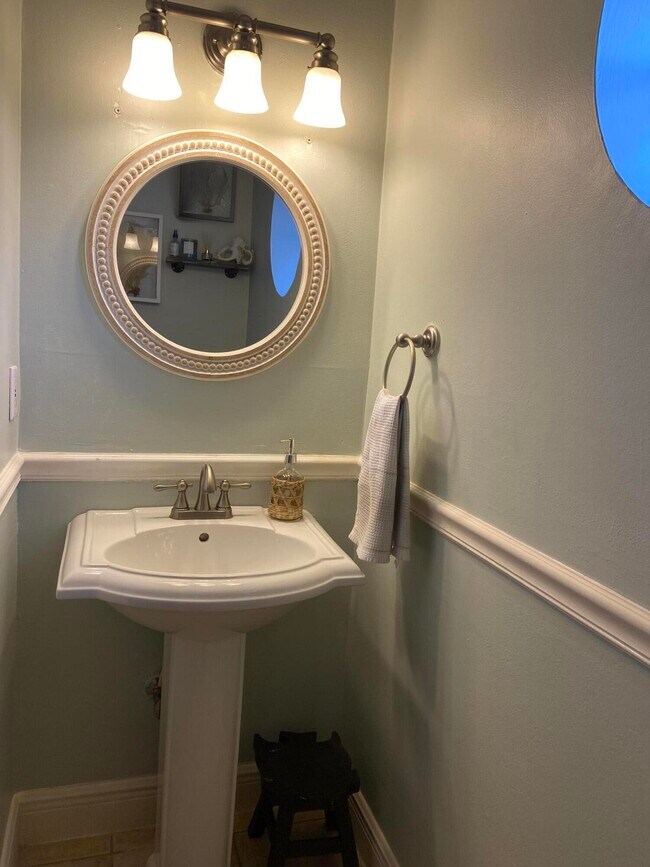 Foto del edificio - 9928 Moss Pond Dr