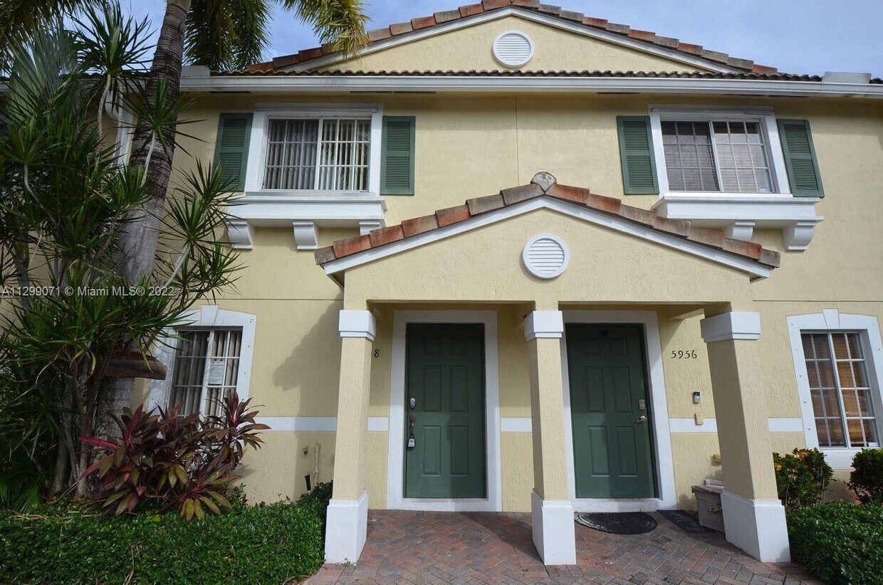 5958 London Ln, Tamarac, FL 33321 Townhome Rentals in Tamarac FL