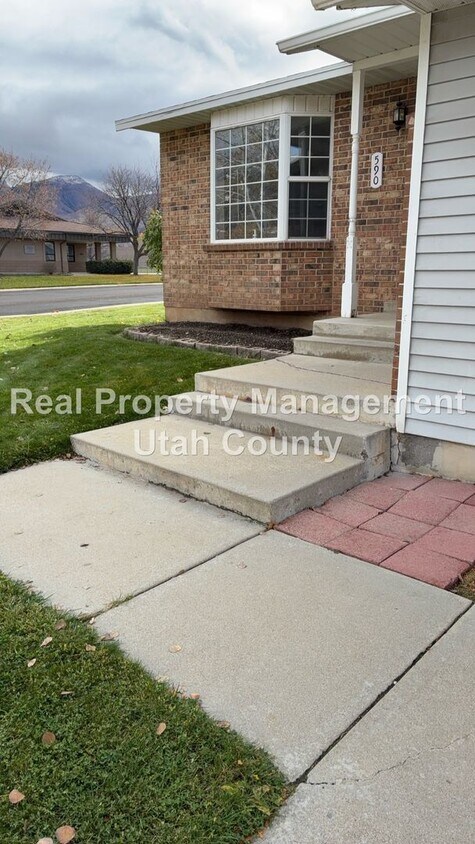 Building Photo - 5 Bedroom Home in Orem