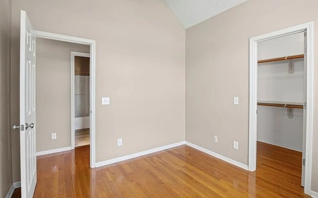 Foto del edificio - 624 NE 99th St