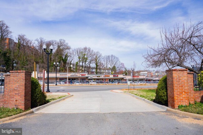 Foto del edificio - 5110 Columbia Pike