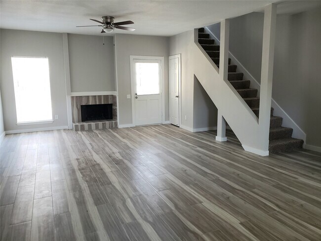 Foto del edificio - 11710 Southlake Dr