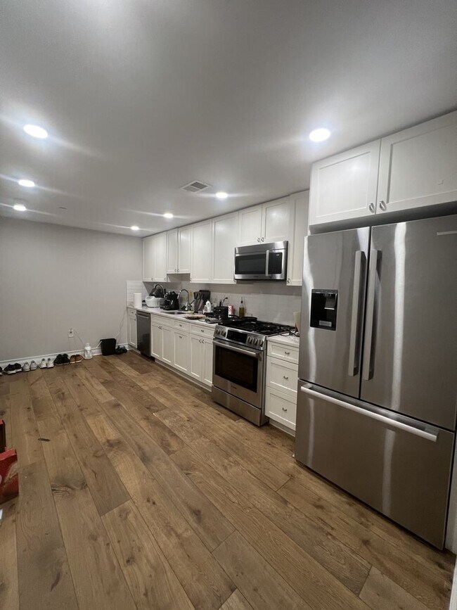 Building Photo - NEWLY RENOVATED 4 BED IN BRIGHTON!!!!