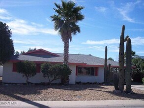 Building Photo - 8213 E Northland Dr