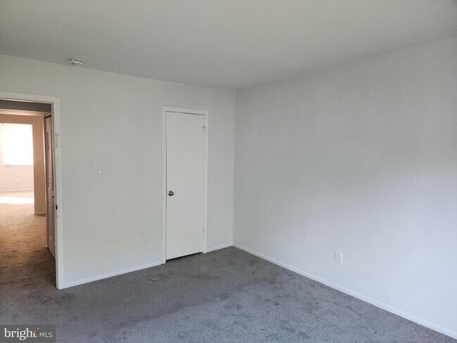 Foto del edificio - 1028 Oakwood Dr