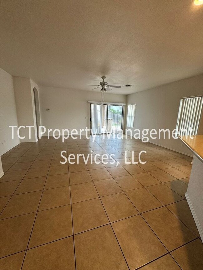 Building Photo - Wigwam Creek South Beautiful 3 bed/2 bath home